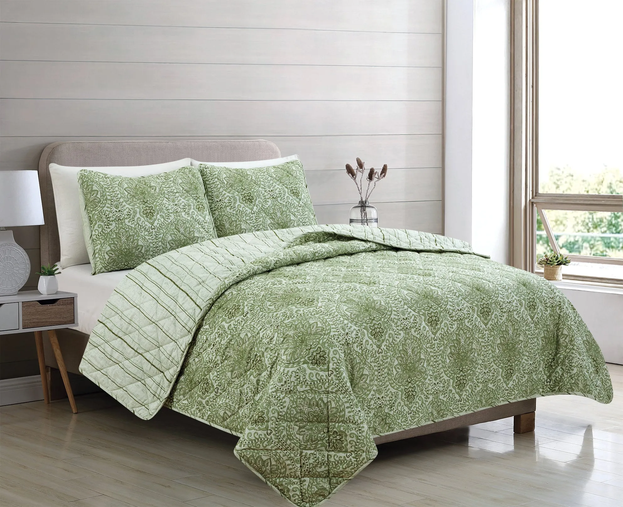 Adrianne Olive Reversible Quilt Set