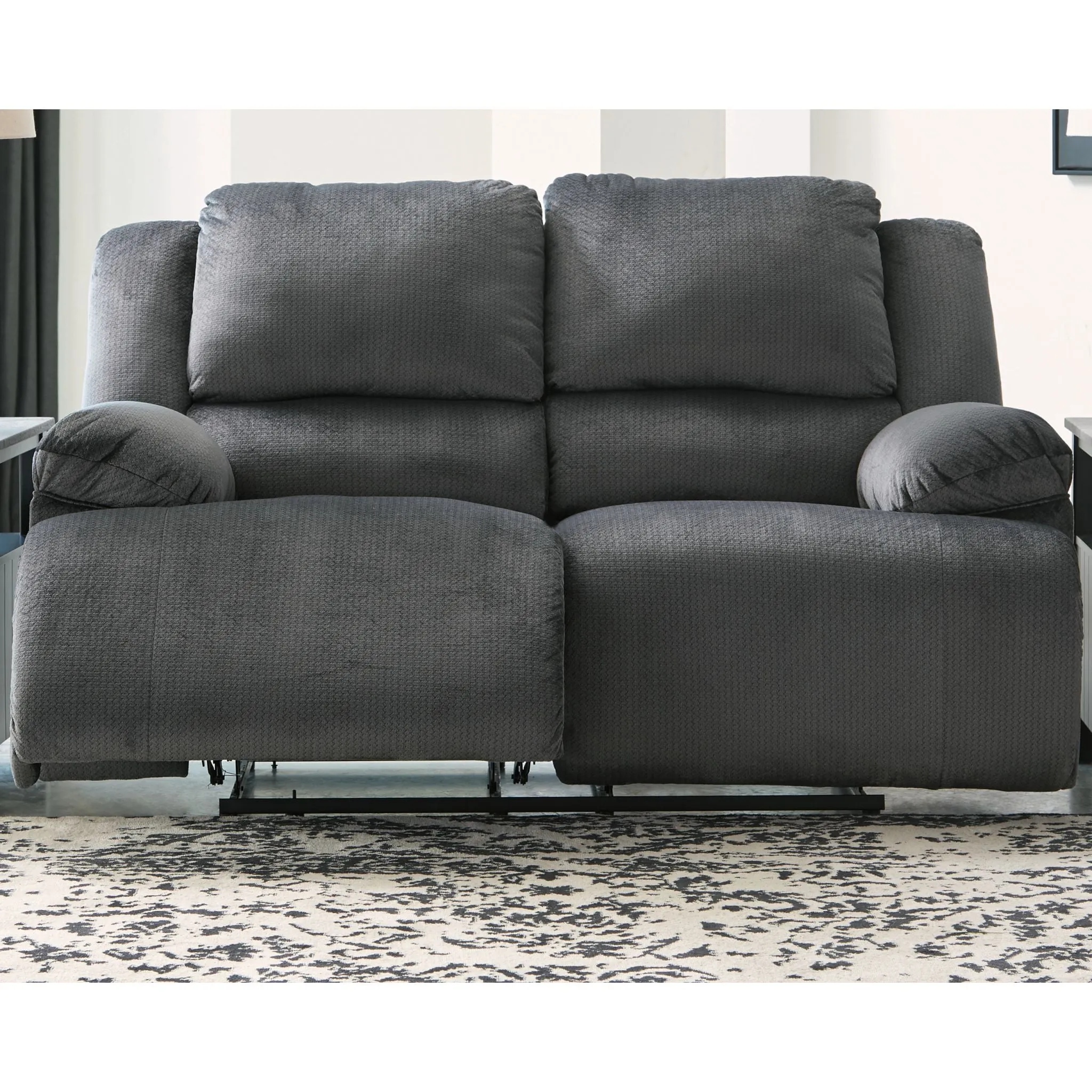 Clonmel Reclining Loveseat