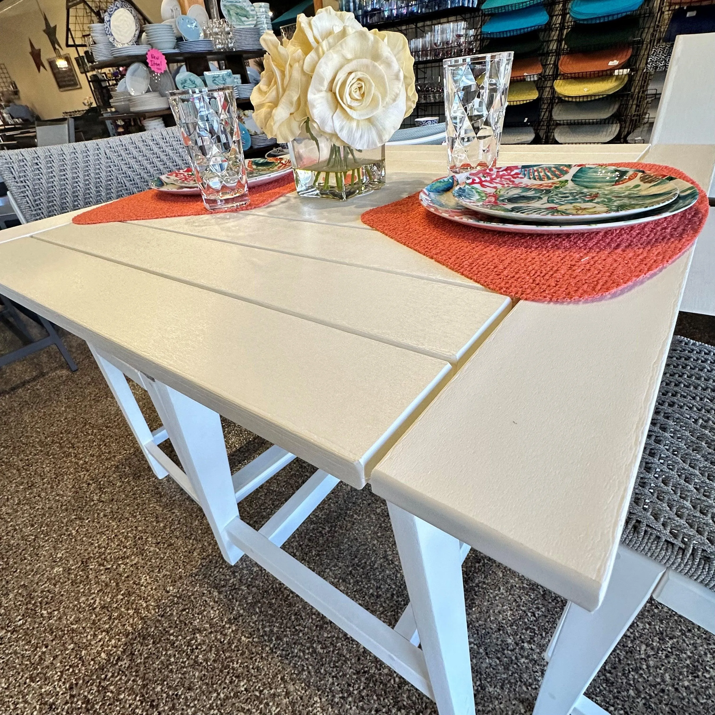 Seaside Casual MAD Table Set