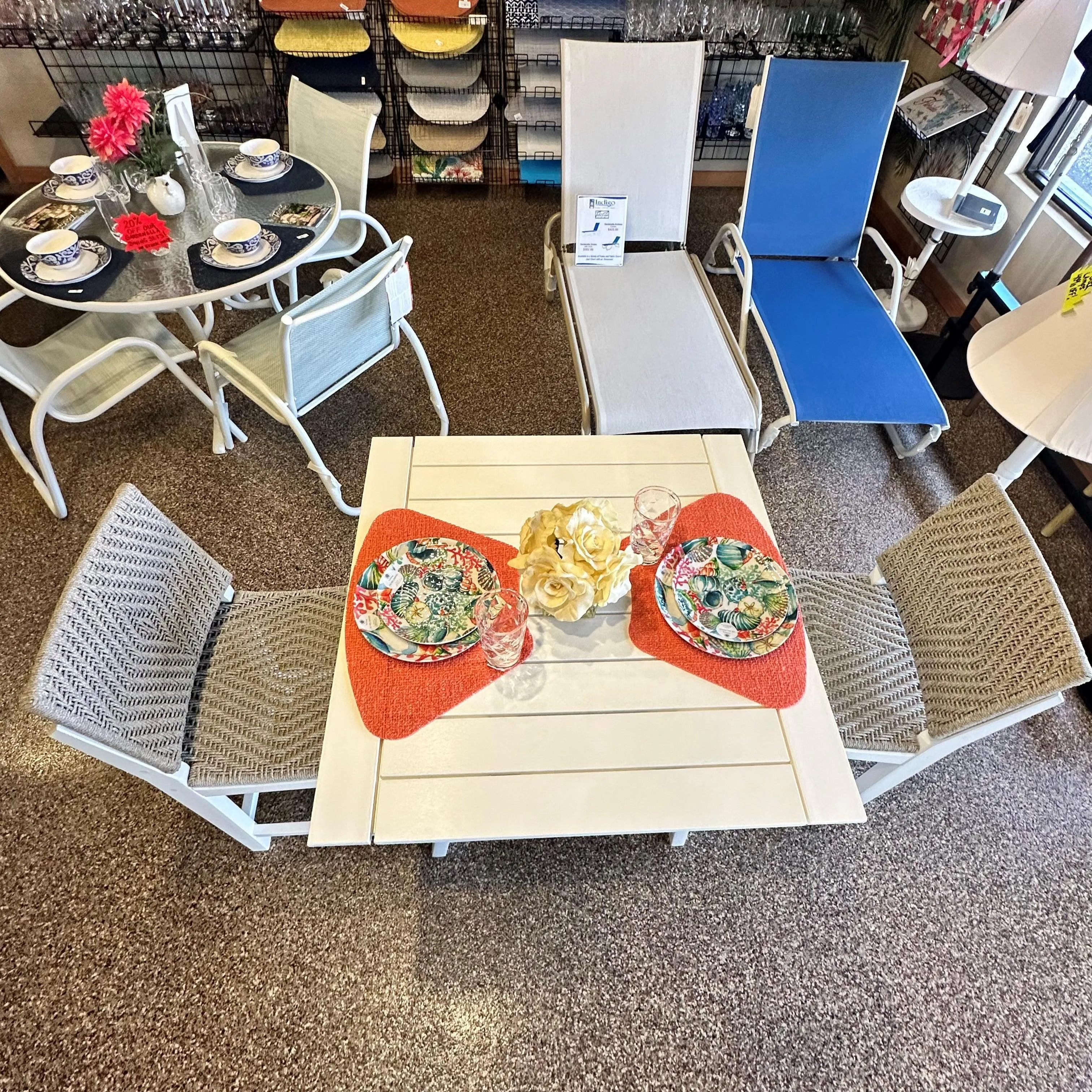 Seaside Casual MAD Table Set