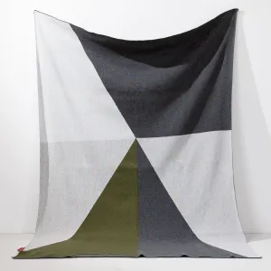 Throw / Blanket - Knitted Colourblock Abstract Grey